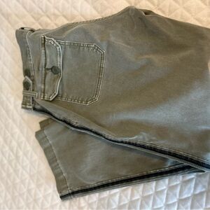Lucky Brand Women's olive green  Jeans